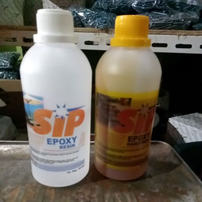 

LEM KAYU epoxy sip kecil dua komponen