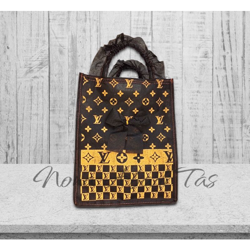 Tas Kain Spunbond / Tas Bingkisan / Tas Souvenir / Tas Hajatan (1 Lusin)