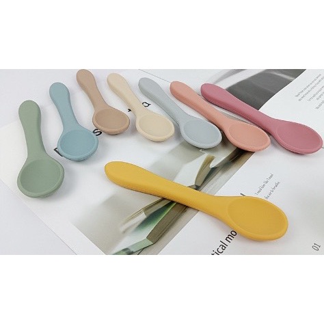 PREMIUM SET Sendok Makan dan Garpu Bahan Silikon Sangat Aman dan Nyaman Untuk Bayi/ Healthy Silicone Spoon &amp; Fork (Nature Series) VBABY/PG01