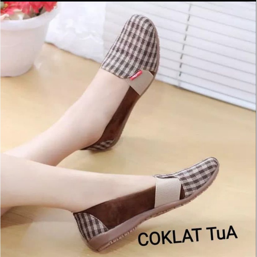 Alas cokoer -Sepatu Slip on Wanita dewasa Sepatu flat Kotak