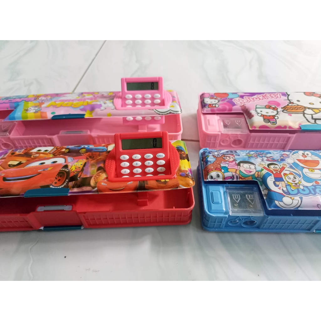 

Ay00! Tempat Pensil COWOK Magnet Karakter + Kalkulator / Kotak Pensil CC-7806