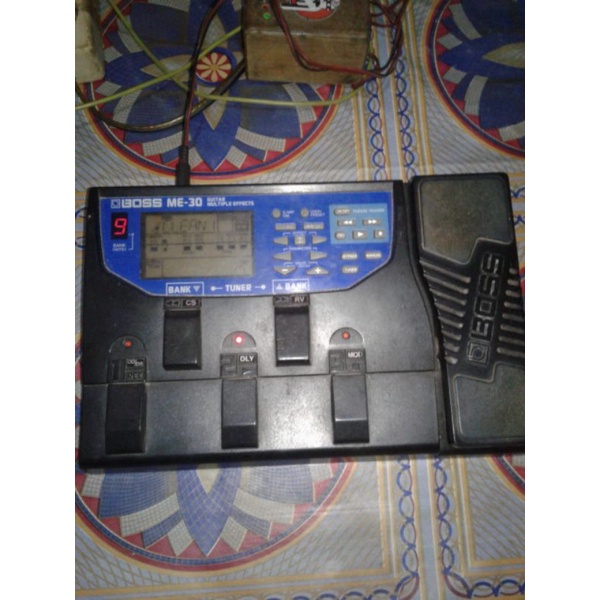 Epek gitar Boss ME 30
