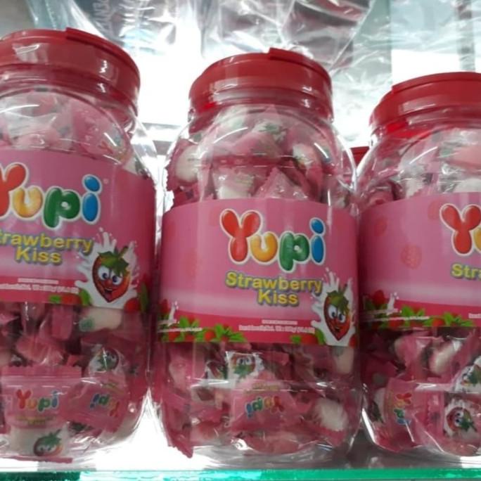 

Permen Yupi Strawberry isi 125pcs Toples uru01
