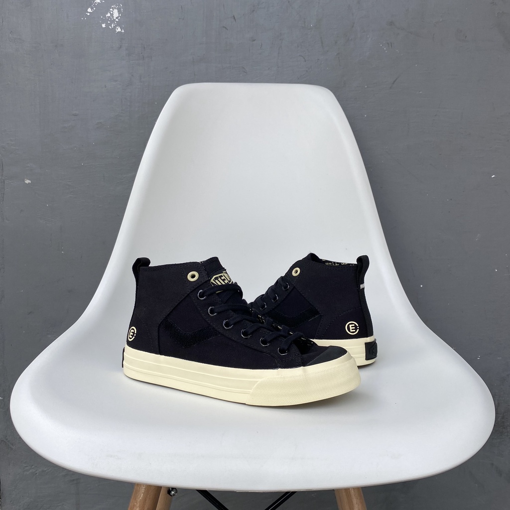 Sepatu Ventela Evil High Original 100%