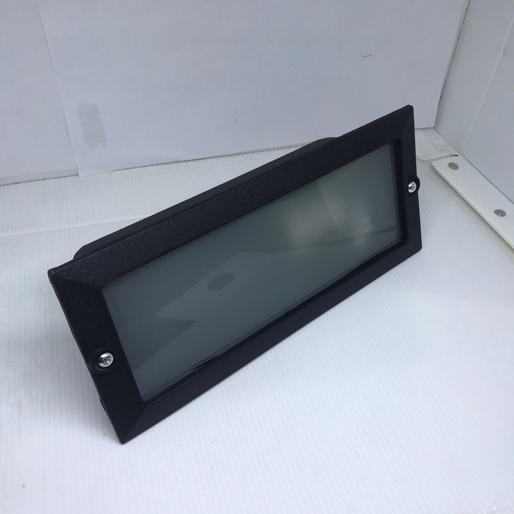 Lampu tangga atau dinding inbo