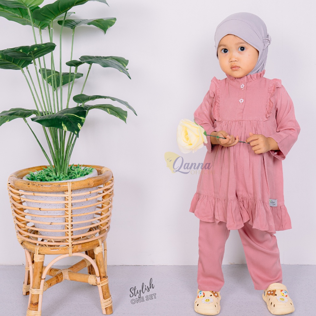 Qanna One Set Twil anak perempuan 2 tahun