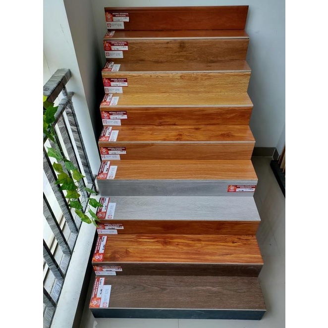 Granit Torch | Granit Motif Kayu | Wood Grain Cutting | 12X80 Box