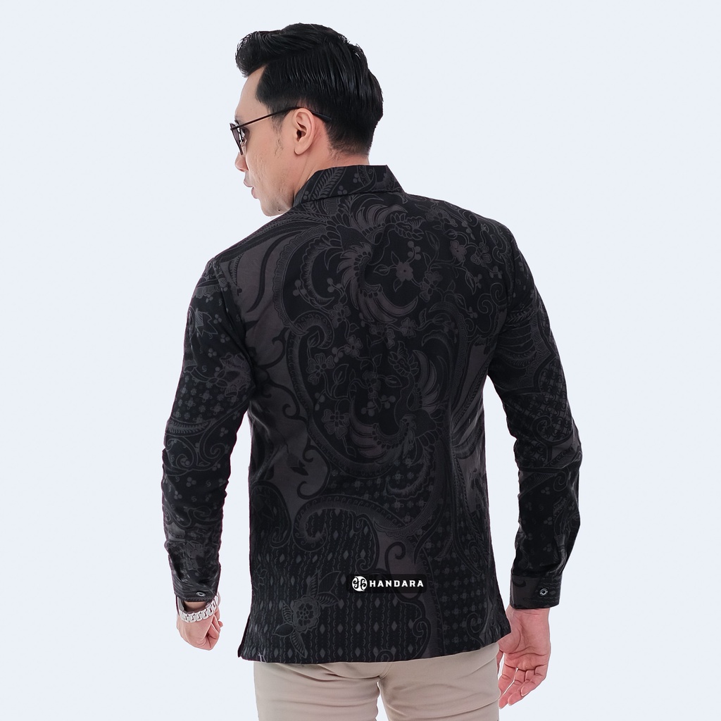 Handara Batik Pria Lengan Panjang Slim Fit Premium Sawunggaling Tarung Hitam HB-163