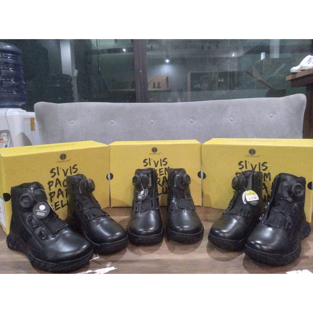 SEPATU BOA MIDTRACK PENDEK PARABELLUM