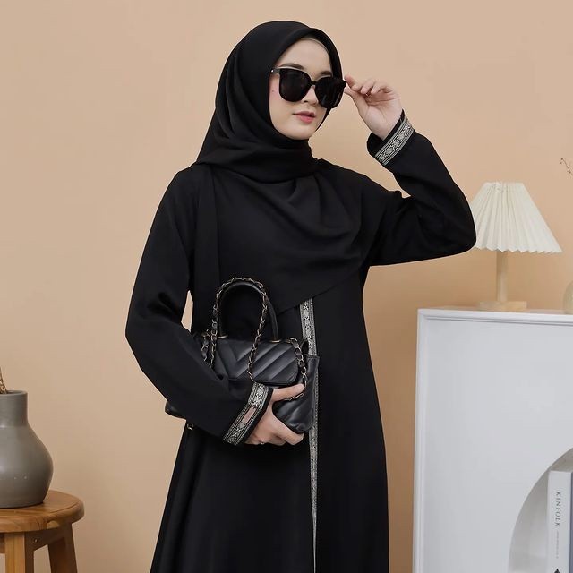 Gamis Gamis Hitam Modern Abaya Remaja Terbaru 2022 Turkey Putih Polos(X7C2) Gamis Turki Premium BEST