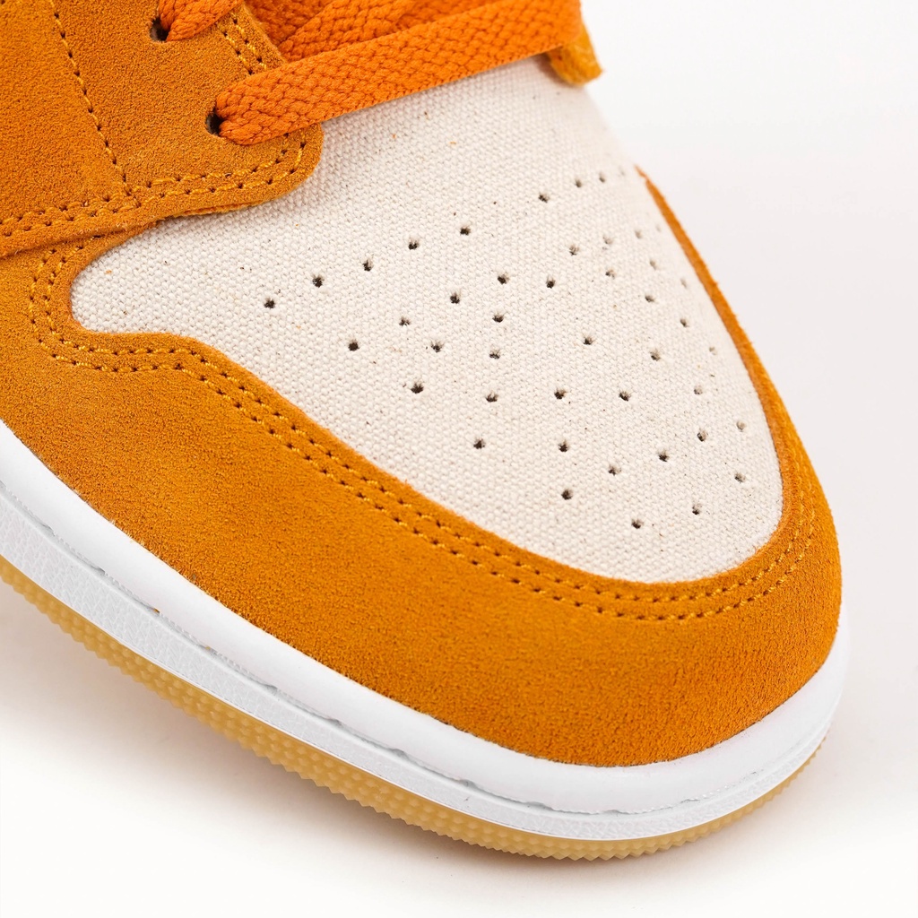 Air Jordan 1 Low SE Light Curry