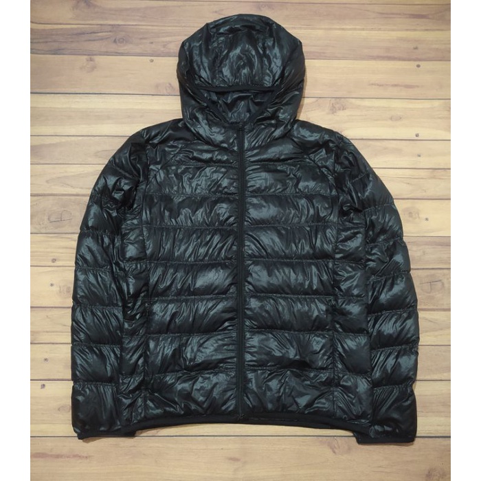 Papowcloth - Jaket Bulang Uniqlo/Jaket Original Uniqlo/Jaket Uniqlo (hitam)
