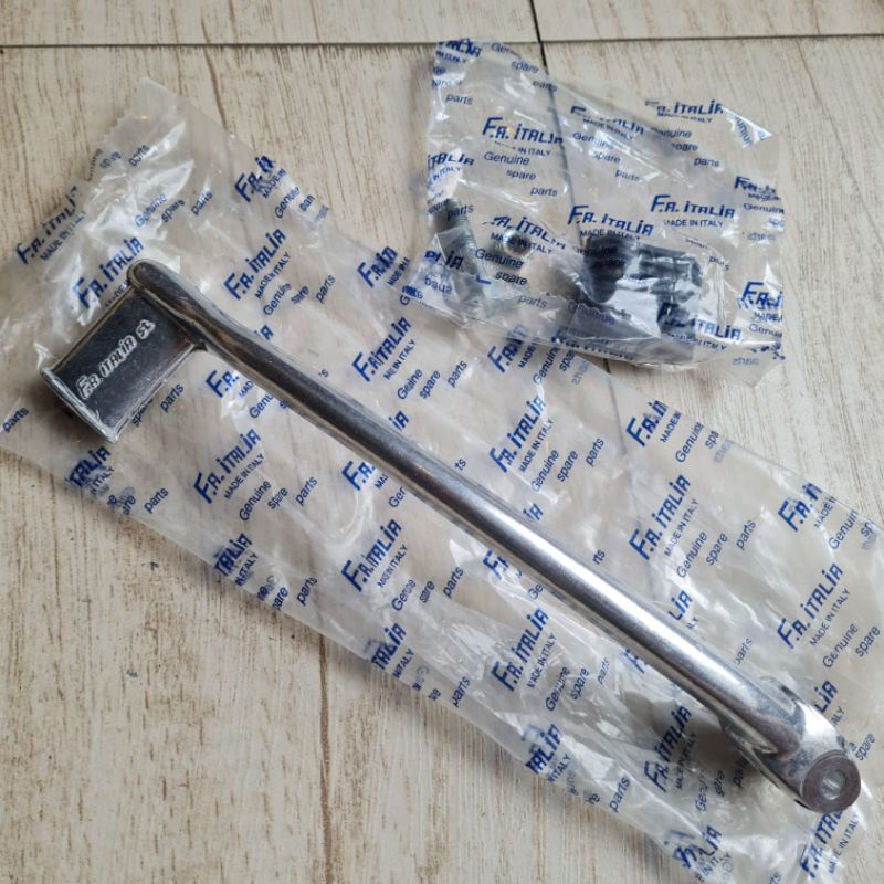 KickStater/Selahan Vespa Super dan Sprint