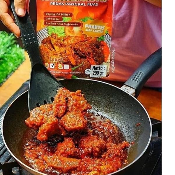 

✧ Bolosego oseng mercon iga sapi 200gr lauk pauk pedas ✱