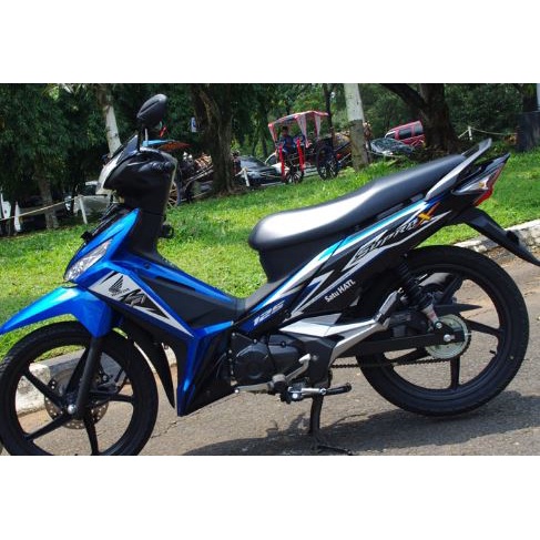 Striping stiker Motor Honda Supra X 125 FI 2014 Hitam Biru