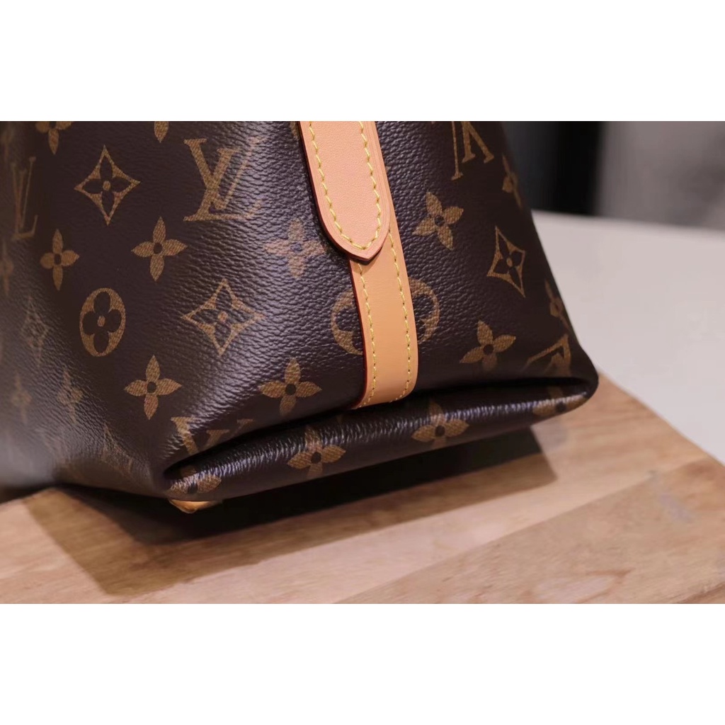 super premium tas monogram CarryAll PM M46203