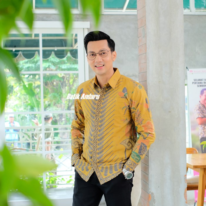 Baju Kemeja Batik Pria Slim Fit Lengan Panjang Modern Heem Premium Warna Lemon Kuning Soft