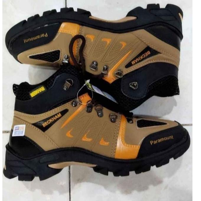 READY sepatu gunung beckham