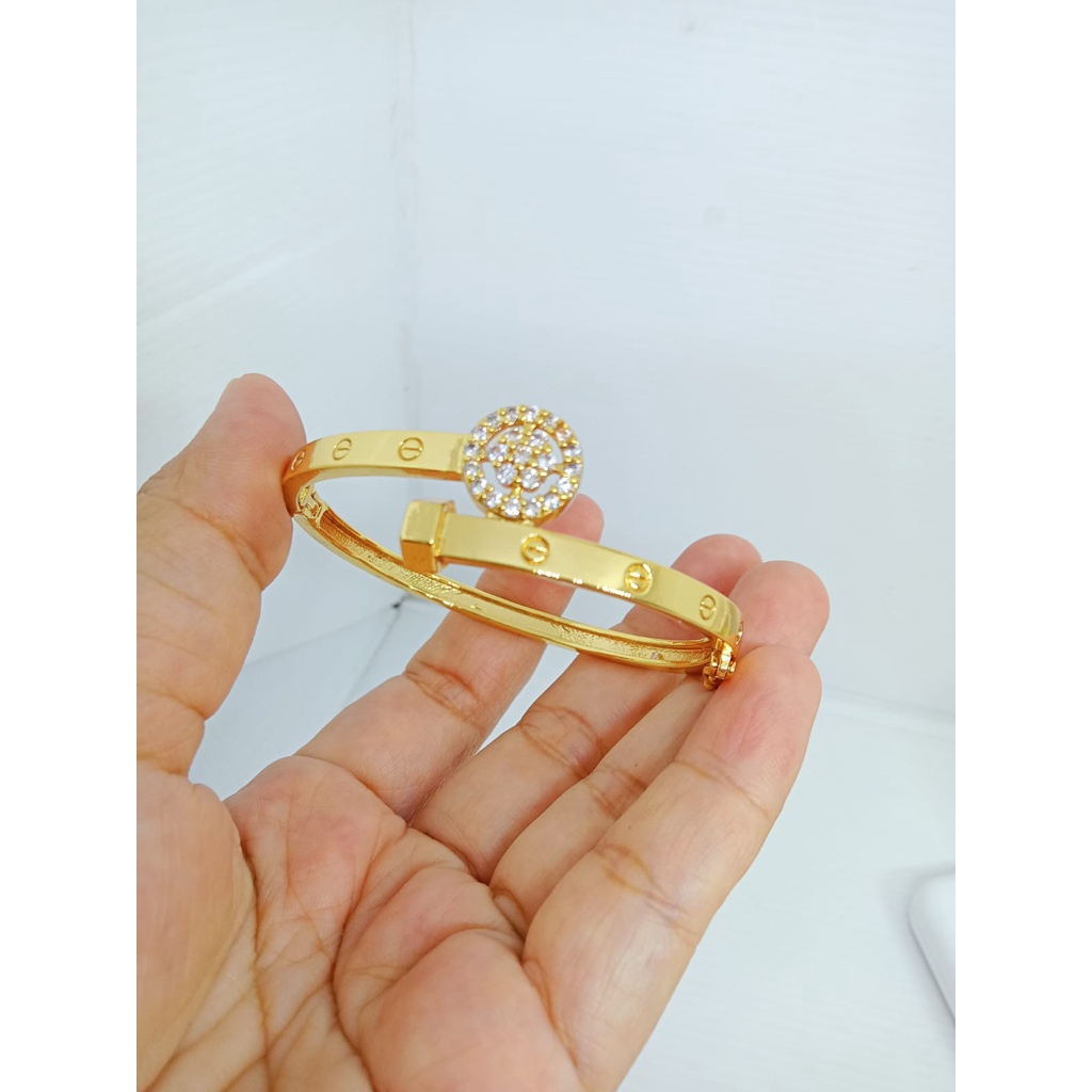 GELANG TANGAN PERHIASAN IMITASI LAPIS EMAS