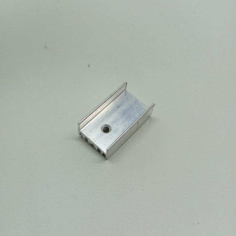 Heatsink aluminium pendingin ic Tr Tip