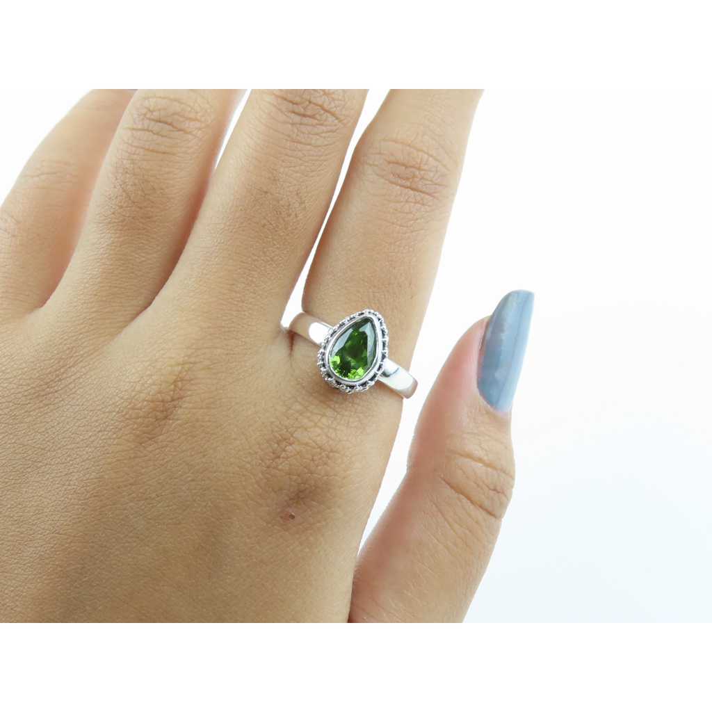 Cincin Perak 925 dengan Batu Peridot