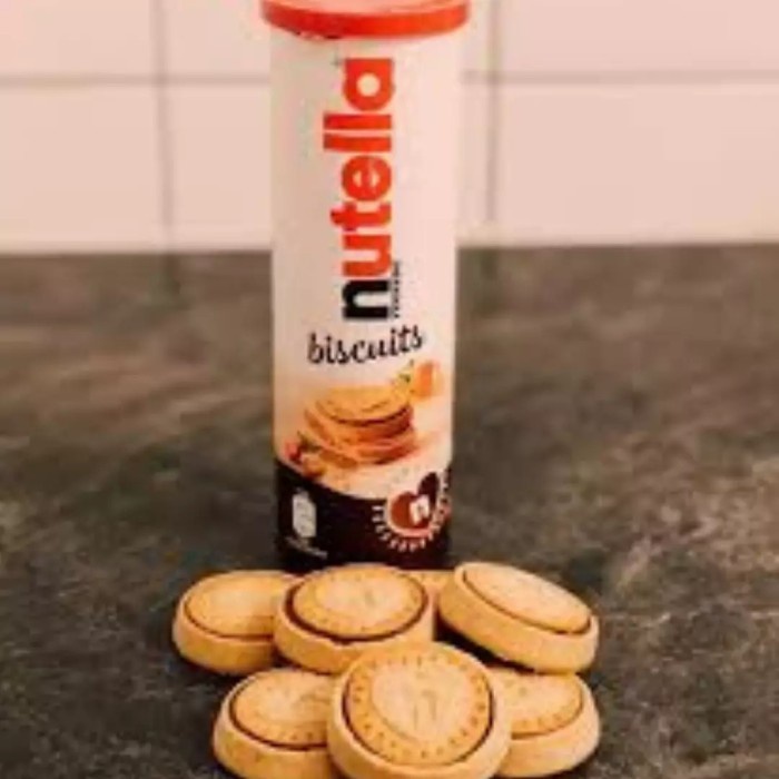 

biskuit nuttela tabung