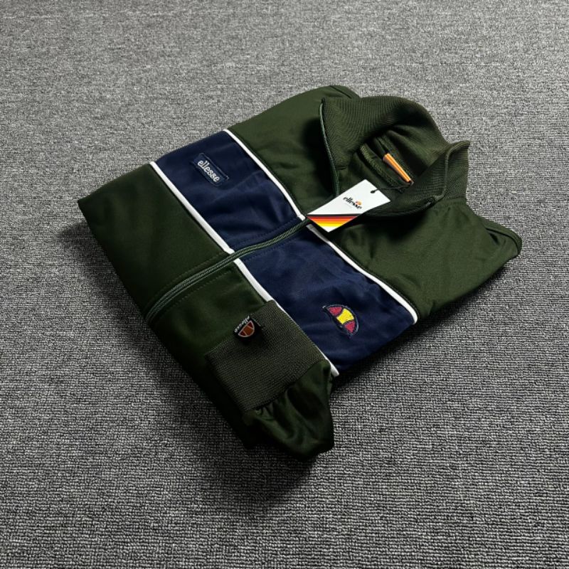 jaket tracktop remini