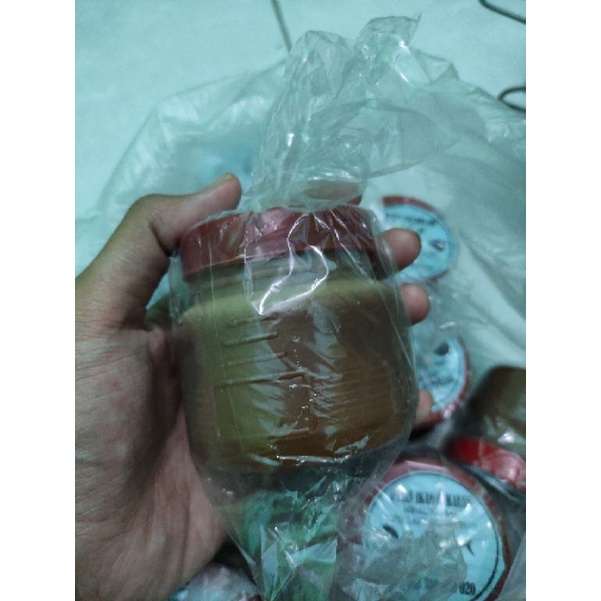 

Petis Madura asli Kota Pamekasan dengan campuran ikan cakalan