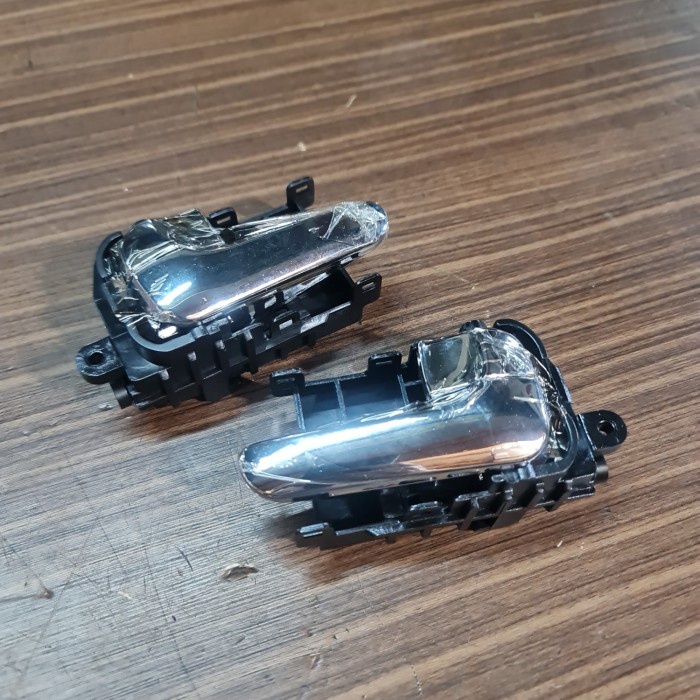 Handle Handel Pintu Dalam Nissan Xtrail T30 2003 - 2008 High Quality