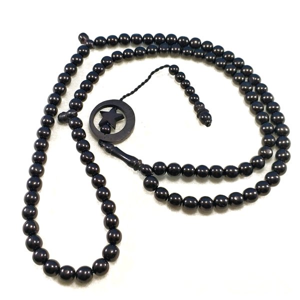 

TASBIH KAYU ASLI KAOKAH KAUKAH KOKKA KAOKA KOKAH ASLI ISTANBUL TURKI MOTIF BULAN DAN BINTANG WARNA HITAM 99BUTIR DIJAMIN ASLI PGS21