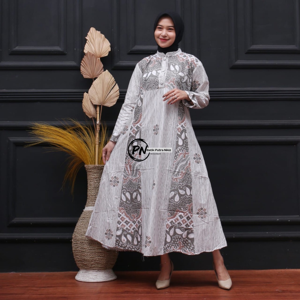 Gamis Batik Kombinasi Wanita Modern