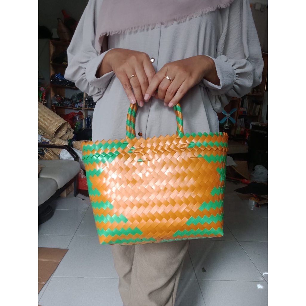 TAS BAHAN EMBOS ANYAMAN PLASTIK BAGUS