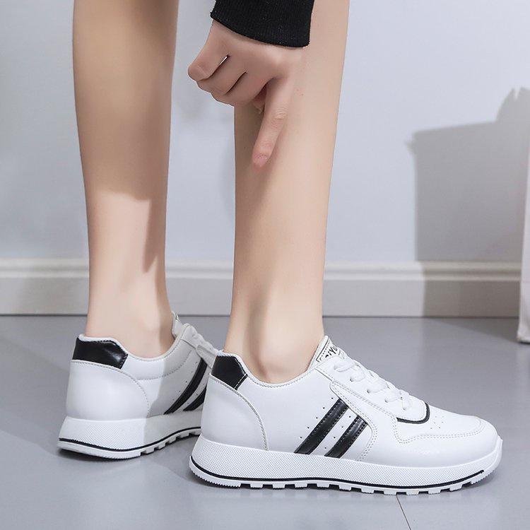 [ Import Design ] Sepatu Sneakers Wanita Import Premium Quality ID204