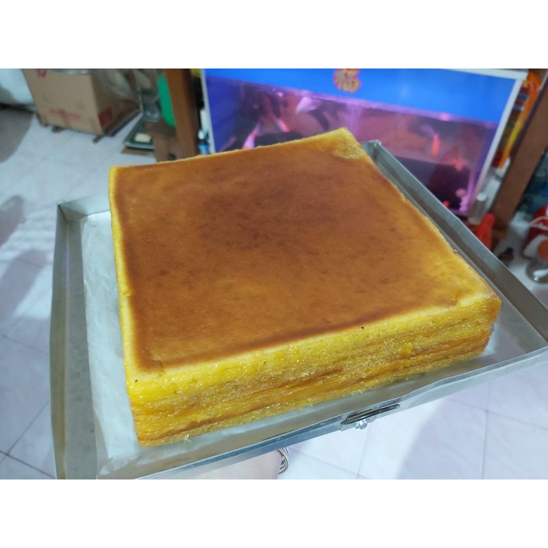 

KUE LAPIS LEGIT BASAH SINGKAWANG (CAPING)