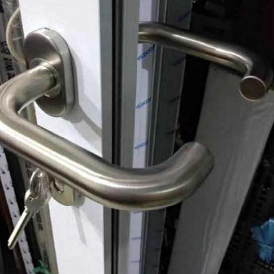 ✳ Kunci Pintu Alumunium 8530 Set/ kunci handle pintu pisah pintu alumunium 8530 putih brown Stainles