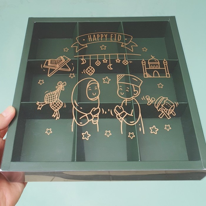 

Kotak / Box Kue Idul Fitri / Lebaran Sekat 9 Tutup Mika 006