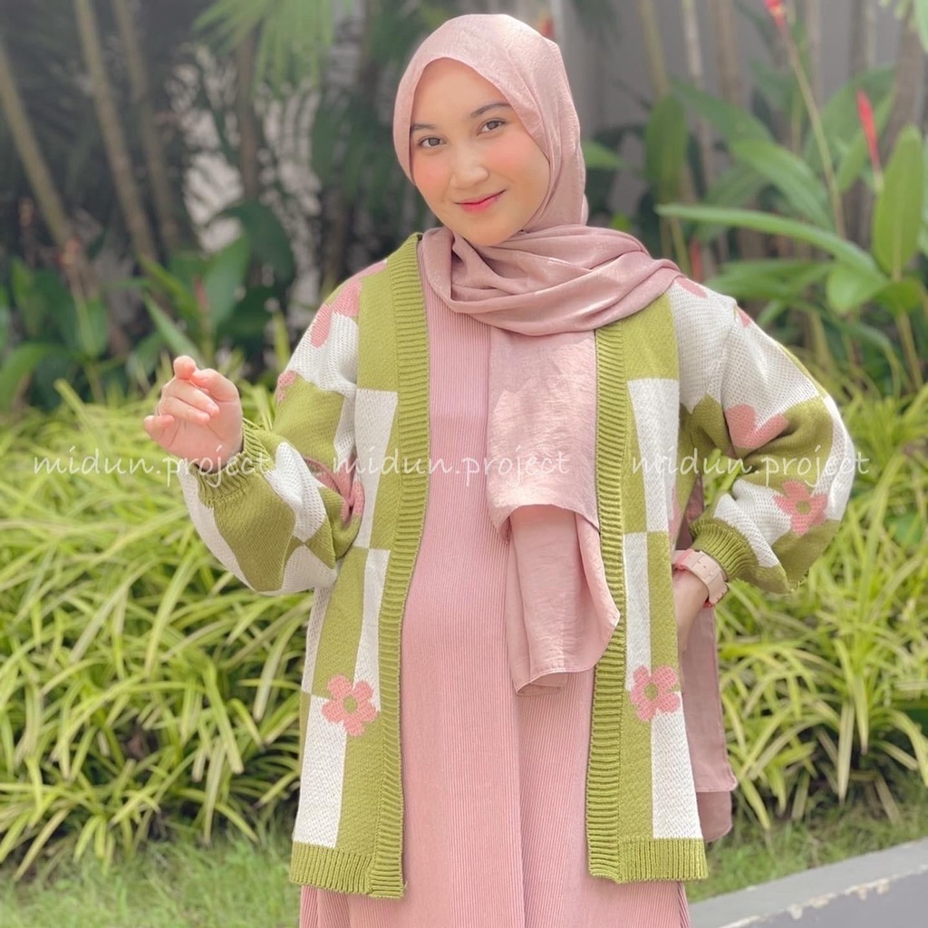 RALINE FLOWERS OUTER