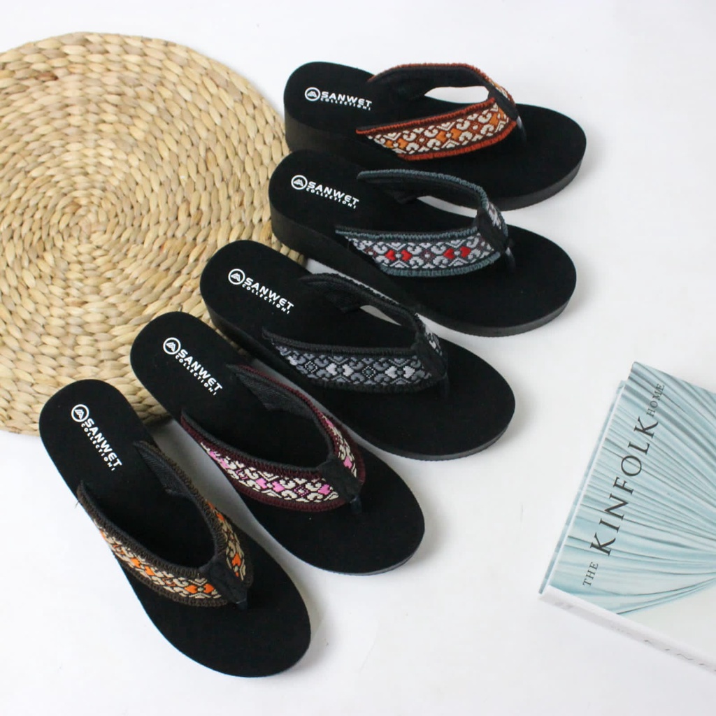 sandal wedges jepit rajut motif wanita fashion