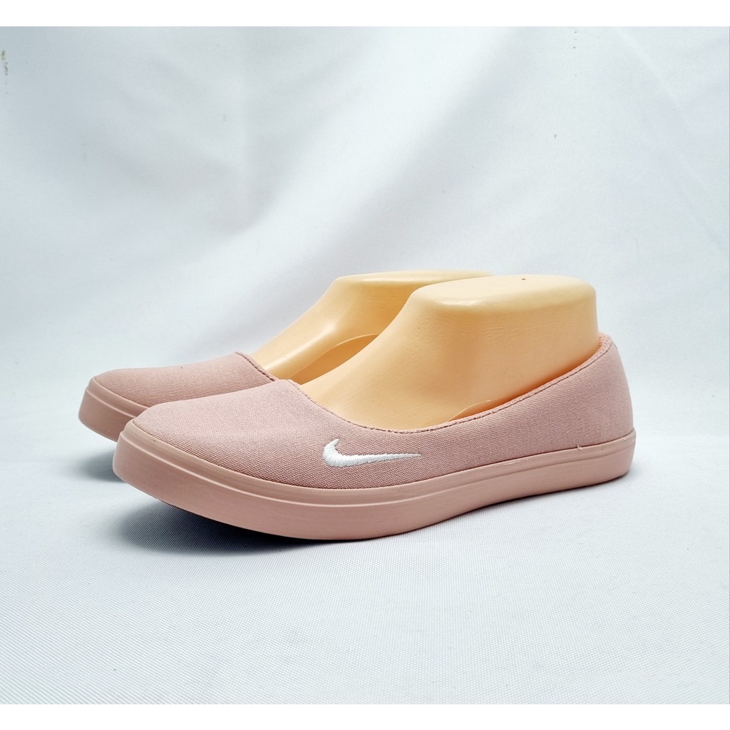 SEPATU WANITA SLIP ON 01 POLOS KEREN KULIAH HIJABERS UMROH HAJI PERAWAT