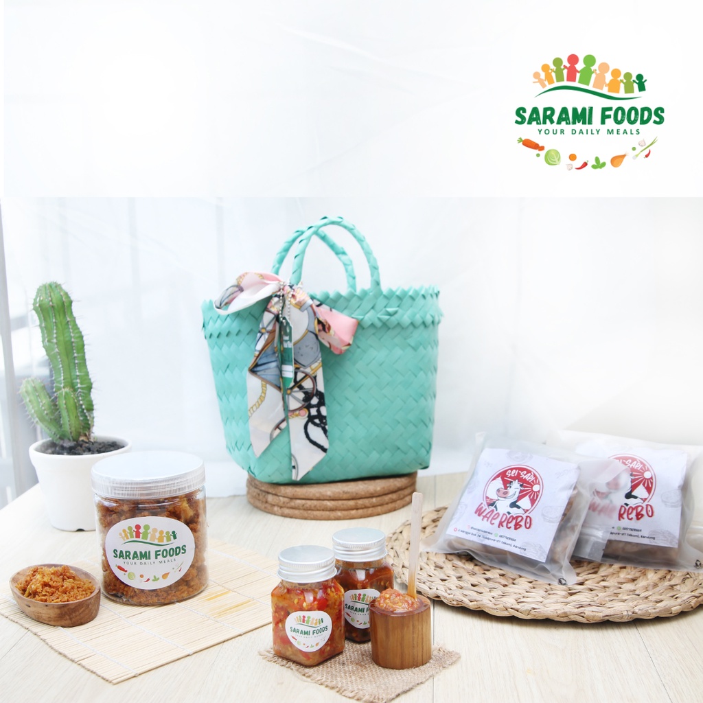 

Hampers/Parcel Lebaran/Tahun Baru/Birthday Gift Set C Sarami Foods