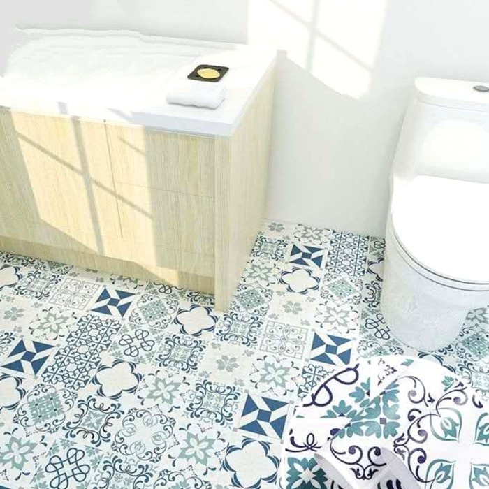 WALLPAPER STICKER LANTAI KAMAR MANDI TAHAN AIR BIRU MUDA