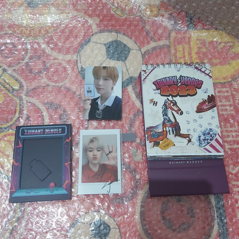 [Sharing] Yearbook MD Xdinary Heroes