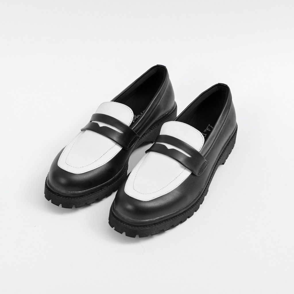 LIKE PROJECT LALAKI Sepatu slip on wanita &quot;KHAILA SHOES&quot;