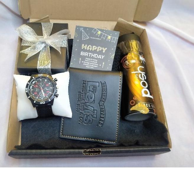 

Terbaru✅⭐-❤️ SEPECIAL GIFT BOX❤️ Hampers Cowok,kado ulang tahun pria, Hempers jam tangan+box jam,dompet,