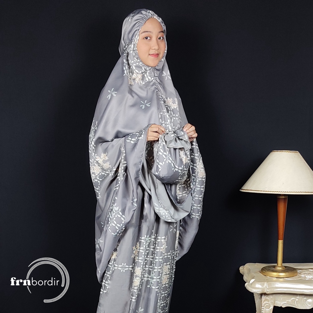 MUKENA SATIN MOTIF BUNGA SEGI ABU / MARUN FREE TAS / MUKENA MOTIF COD