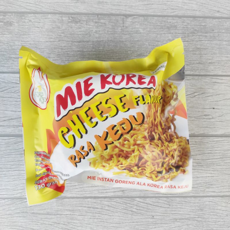 

Green World Mie Korea Goreng Instant Cheese Keju Vegetarian