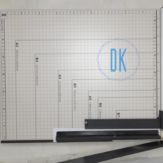

Paper Cutter Joyko Pemotong Alat Potong Kertas Ukuran F4 / A3