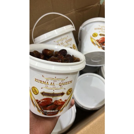 

Kurma Al-Qassim 850Gram Kemasan Ember