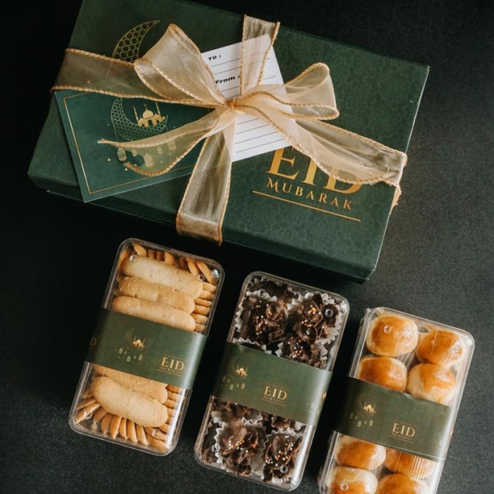 

Terlaris ✨ -Hampers Deluxe / parcel lebaran / adil fitri / 3 toples / kue kering- 2.2.23