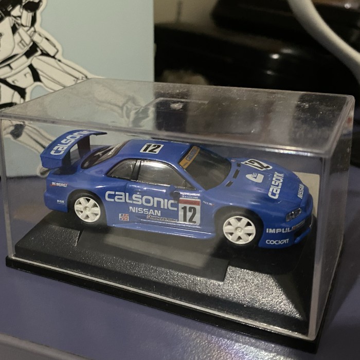 KYOSHO NISSAN SKYLINE GT-R R34 CALSONIC TERLARIS